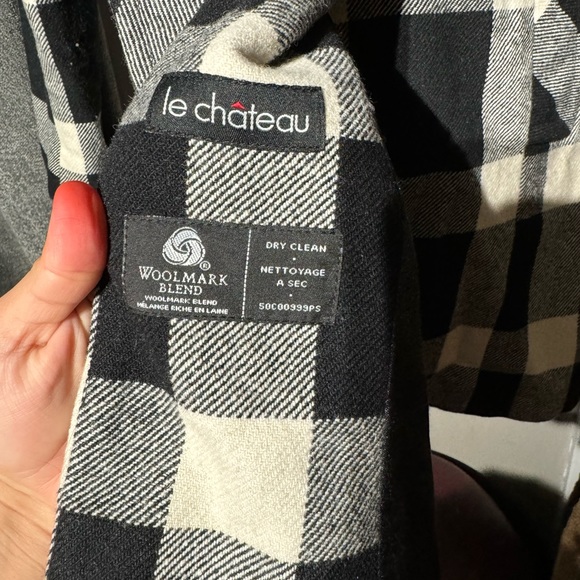 This jacket is super cute, it’s just not my size anymore - Picture 2 of 3